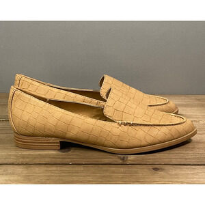 Dolce Vita Women's Island Slip on Loafers Size 5.5 Tan Embossed Flat Shoes